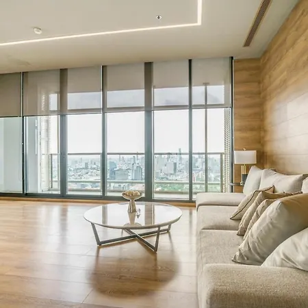 Sky Pool,Wi-Fi,Netflix, Bts Phromphong Station