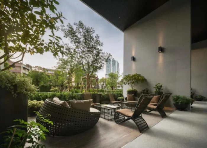Sky Pool,wi-fi,netflix, Bts Phromphong Station 公寓式飯店